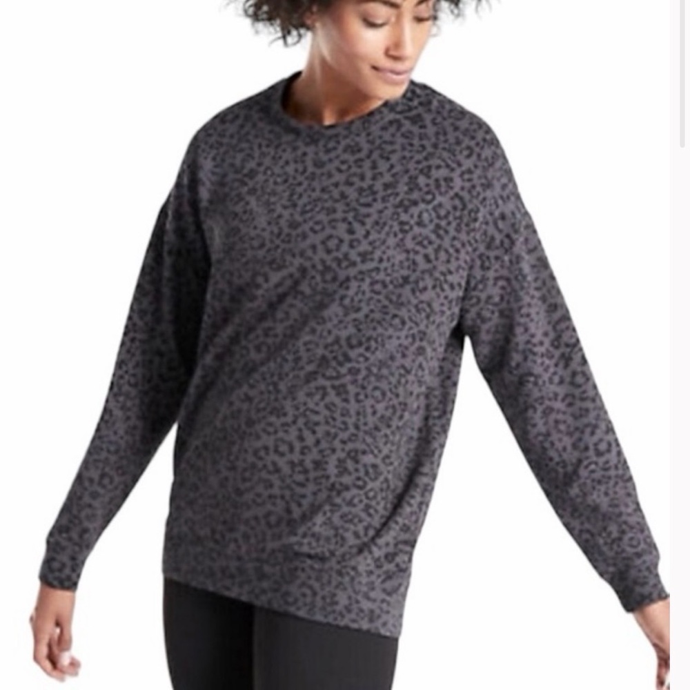 Athleta Animal Print Women's Oversized Sweatshirt Size Medium